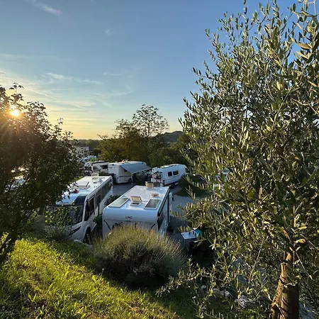 Camping Saxida Wine & Pitches