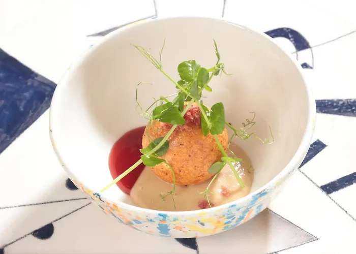 Saxida Wine & Pitches